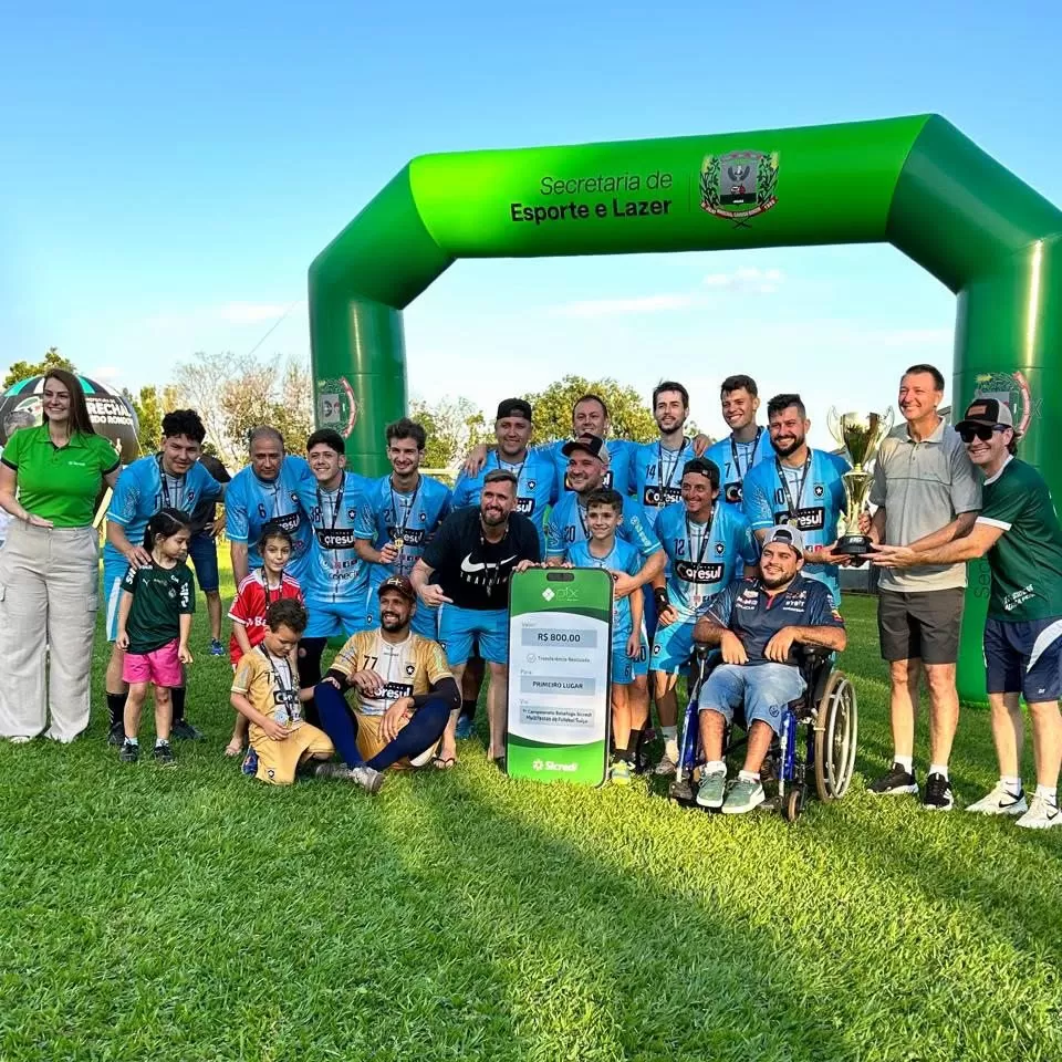 Coresul Tintas Conecta Oeste levanta a taça do 7º Campeonato Sicredi Multifestas